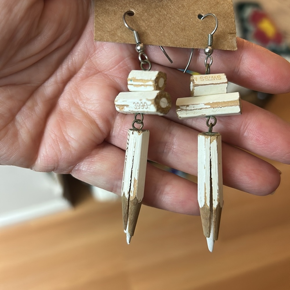Vintage 1980’s Unique White Pencil Earrings - Picture 5 of 16
